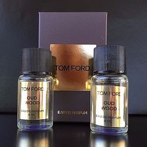 TOM FORD Private Blend Oud Wood 2x4ml